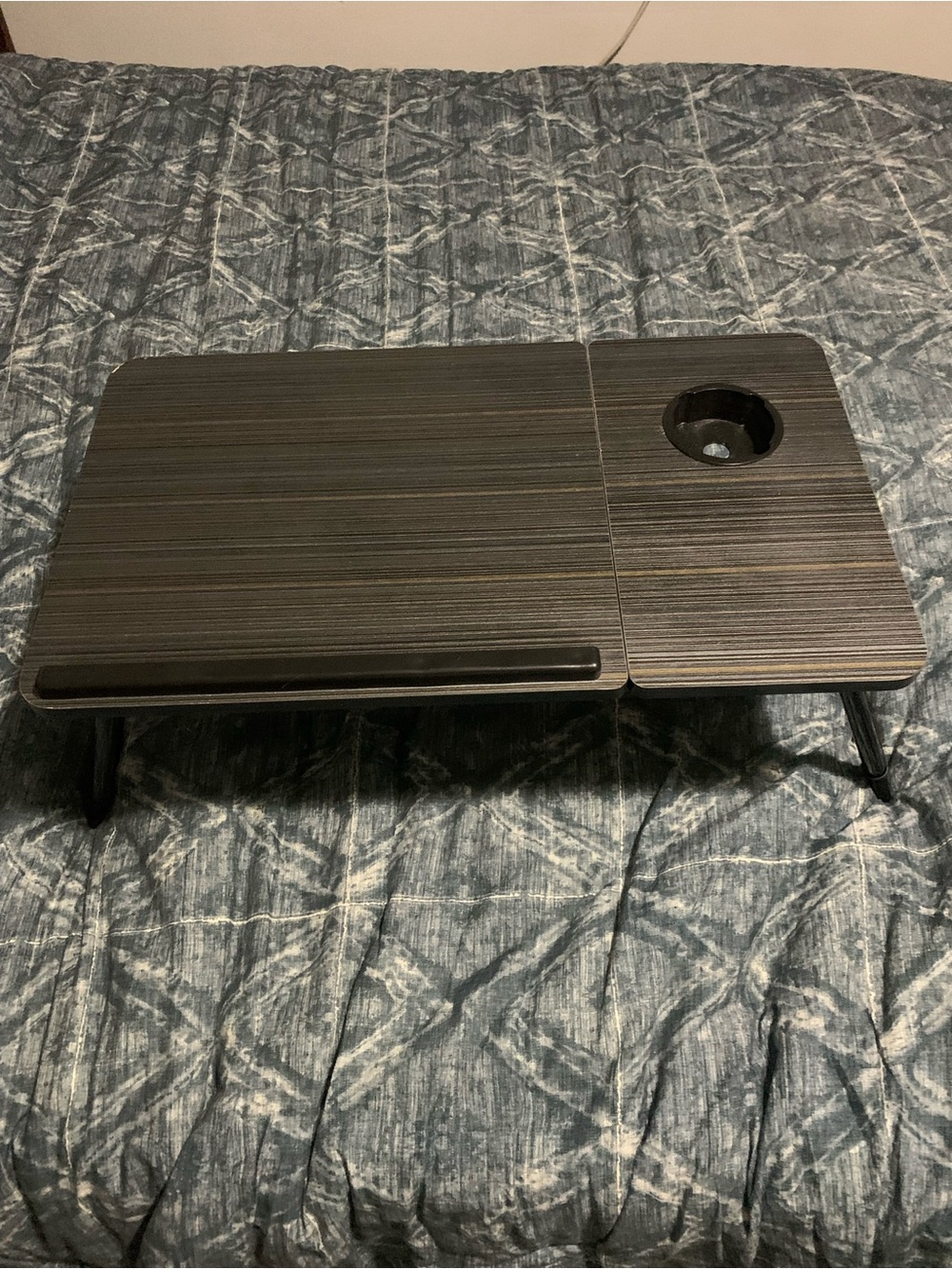 Tablet/writing bed table